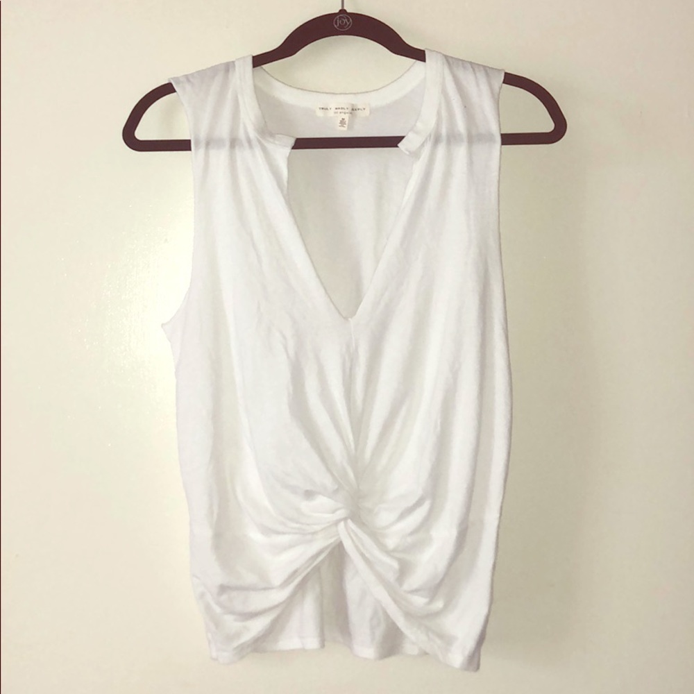 Truly madly deeply tank top. Size Medium